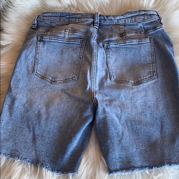 We The Free Button Fly Blue Distressed Denim Cutoff Shorts Festival Conc… - Picture 6 of 14